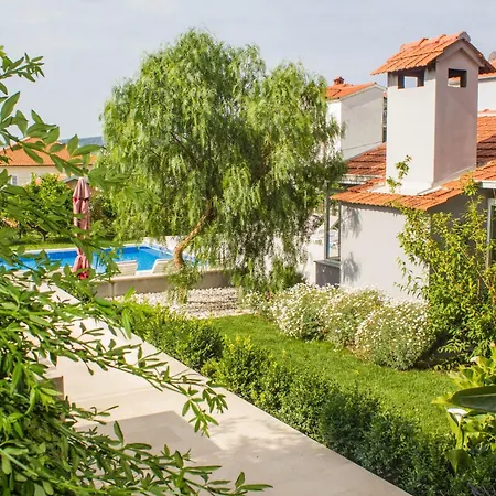 Mit Grossem Balkon